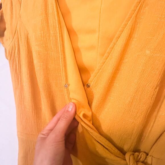 3 FOR $50! 🎁 LULUs My Philosophy Golden Yellow Wrap Mini Dress Sz. S - Picture 5 of 7
